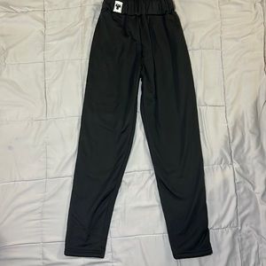 Size large. Color black